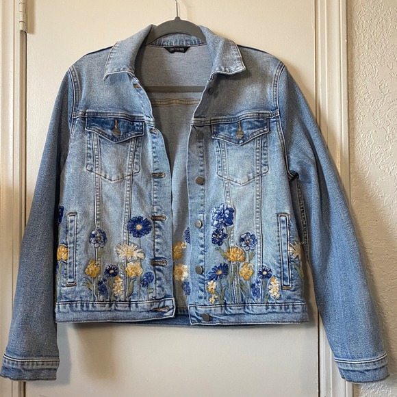 Driftwood Denim Jacket‎ Dahlia - Picture 2 of 13